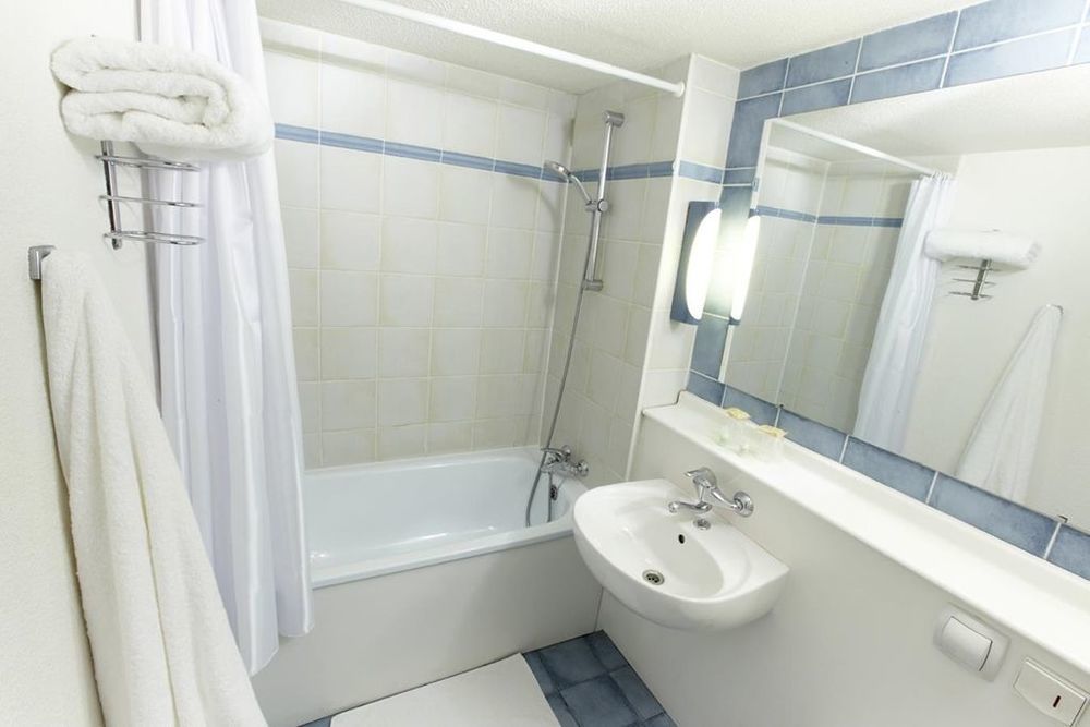 Hotel Campanile Le Mans - Arnage Zimmer foto