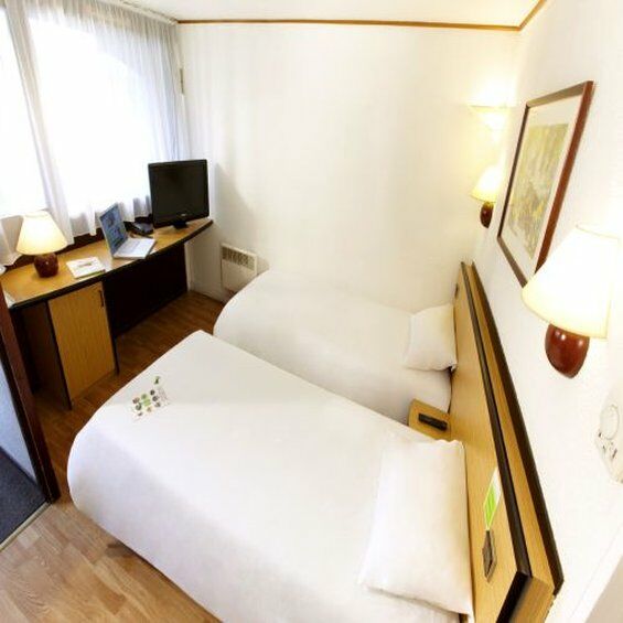 Hotel Campanile Le Mans - Arnage Exterior foto